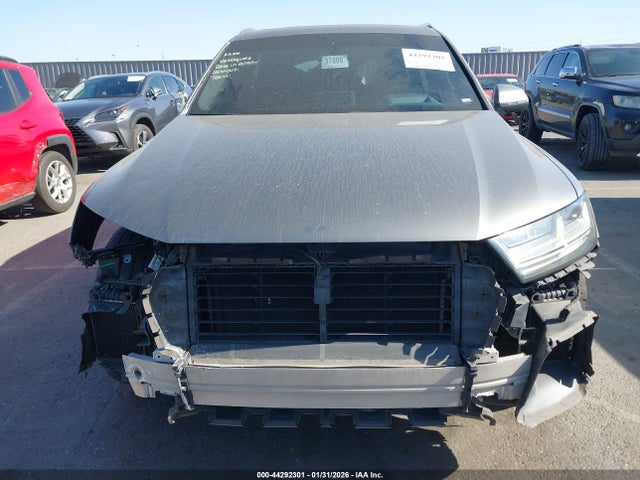 Audi Q7 3.0t Premium 2017 WA1VAAF77HD033573 Image 12