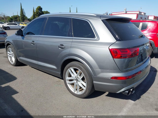 2017 AUDI Q7 WA1VAAF77HD033573 Photo 2