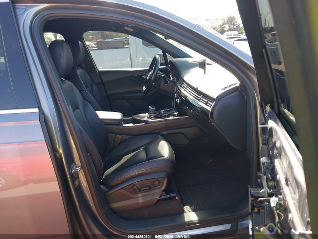 2017 AUDI Q7 WA1VAAF77HD033573 Photo 4