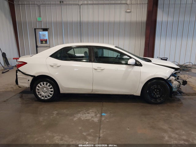 2T1BURHE9GC605572 Toyota COROLLA LE