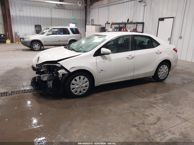 2T1BURHE9GC605572 Toyota COROLLA LE