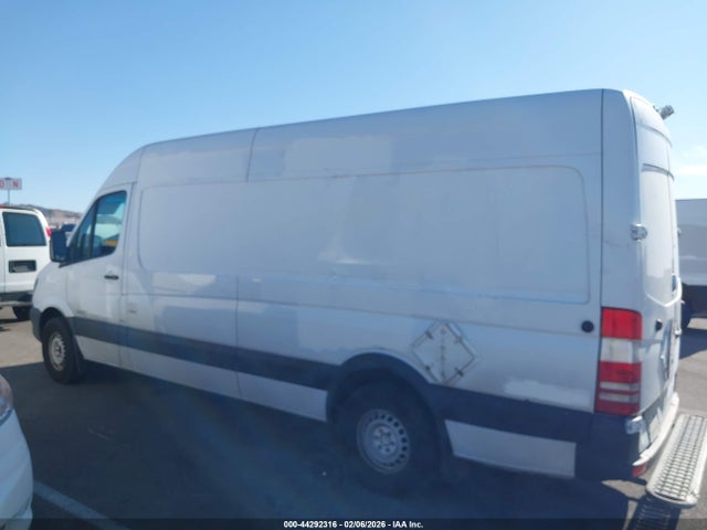 Mercedes-Benz Sprinter 2500 High Roof 2014 WD3PE8DE3E5824941 Image 19