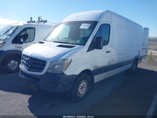 Mercedes-Benz Sprinter 2500 High Roof 2014 WD3PE8DE3E5824941 Image 2