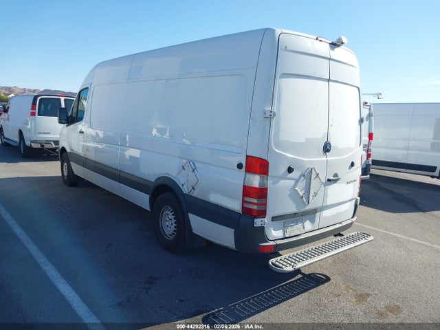 Mercedes-Benz Sprinter 2500 High Roof 2014 WD3PE8DE3E5824941 Image 3