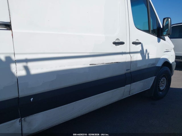 Mercedes-Benz Sprinter 2500 High Roof 2014 WD3PE8DE3E5824941 Image 16