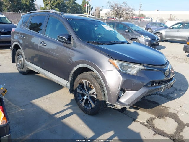 Toyota Rav4 Xle 2017 2T3RFREV1HW541564 zdjęcie główne