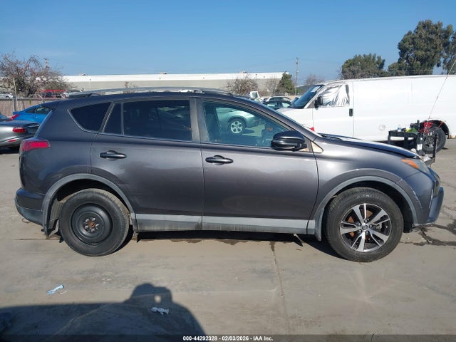 Toyota Rav4 Xle 2017 2T3RFREV1HW541564 Image 14
