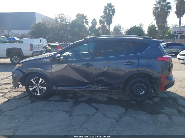 Toyota Rav4 Xle 2017 2T3RFREV1HW541564 Image 15
