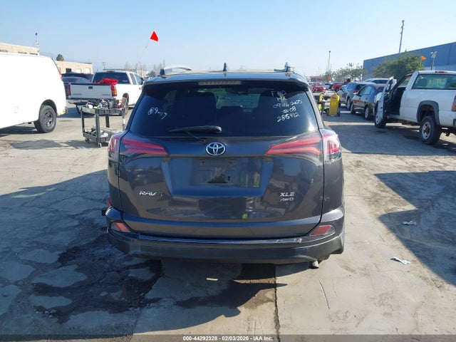 Toyota Rav4 Xle 2017 2T3RFREV1HW541564 Image 17