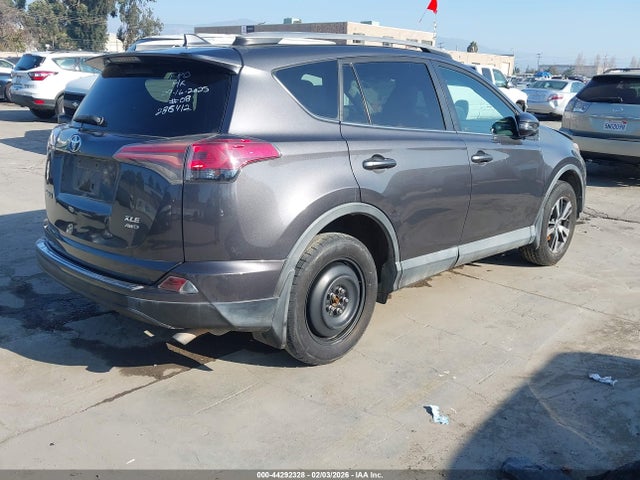 Toyota Rav4 Xle 2017 2T3RFREV1HW541564 Image 4