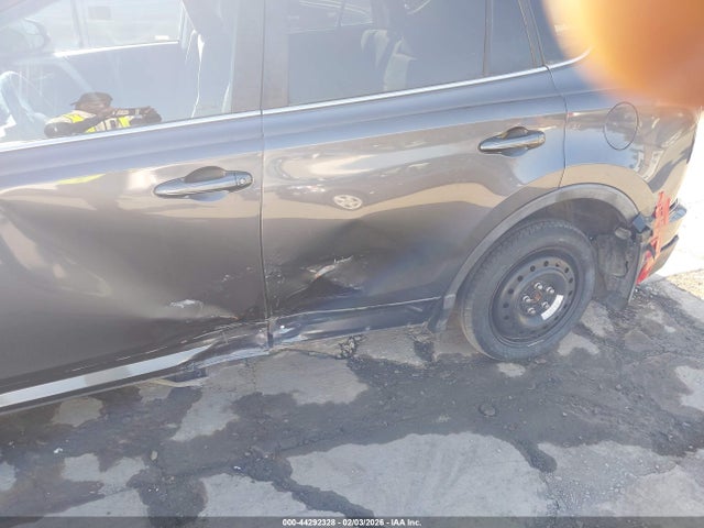 Toyota Rav4 Xle 2017 2T3RFREV1HW541564 Image 6