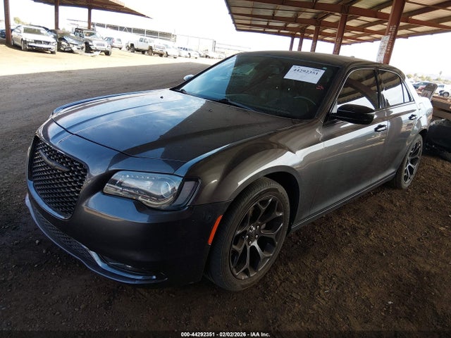 Chrysler 300 300s 2019 2C3CCABG1KH559807 Image 2