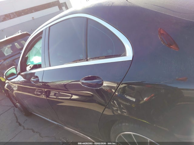 55SWF4JB5HU191071 Mercedes-Benz C 300 Sport