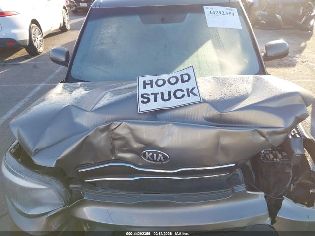 KNDJN2A24H7482489 KIA Soul