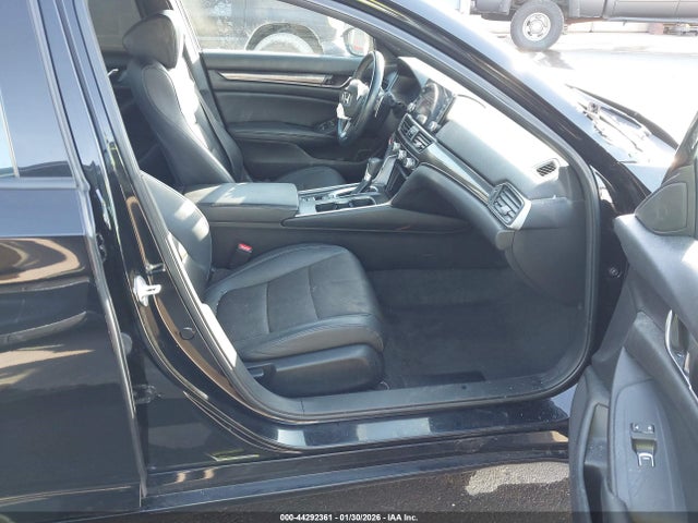 1HGCV1F35NA107148 Honda Accord Sport