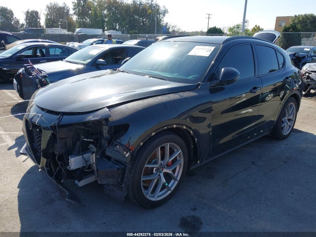 ZASFAKNNXJ7B73323 Alfa Romeo Stelvio Ti Sport Awd