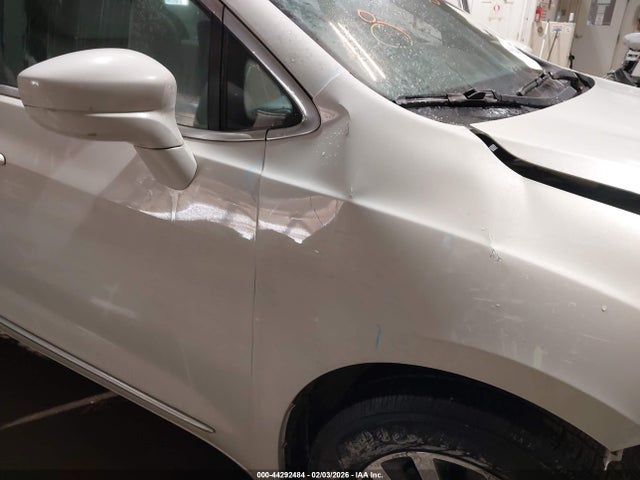 2019 Chrysler Pacifica Touring L Plus მანქანა იყიდება აუქციონზე, vin: 2C4RC1EG4KR667687, აუქციონის ნომერი: 44292484