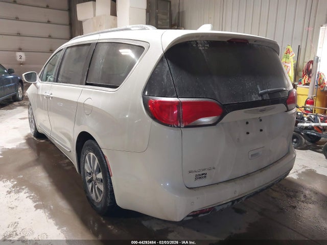 2019 Chrysler Pacifica Touring L Plus მანქანა იყიდება აუქციონზე, vin: 2C4RC1EG4KR667687, აუქციონის ნომერი: 44292484