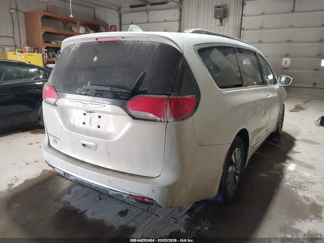 2019 Chrysler Pacifica Touring L Plus მანქანა იყიდება აუქციონზე, vin: 2C4RC1EG4KR667687, აუქციონის ნომერი: 44292484