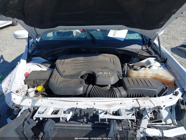 Продажа на аукционе авто 2020 Chrysler 300 300s, vin: 2C3CCABG0LH225320, номер лота: 44292500