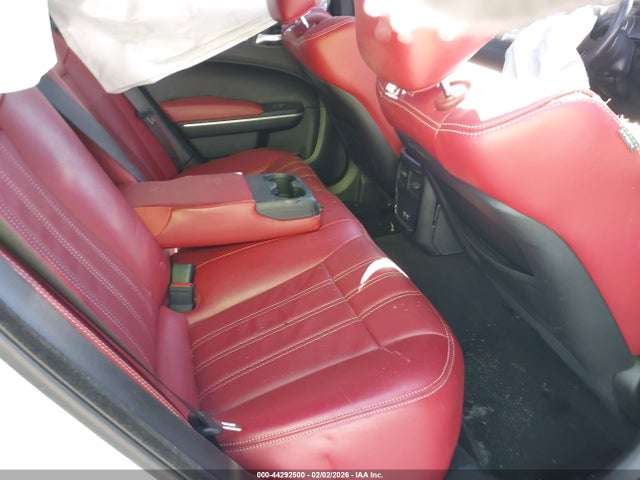 Продажа на аукционе авто 2020 Chrysler 300 300s, vin: 2C3CCABG0LH225320, номер лота: 44292500