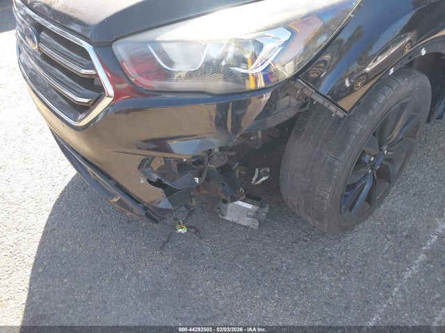 Продаж на аукціоні авто 2017 Ford Escape Titanium, vin: 1FMCU0JD3HUA80039, номер лоту: 44292503