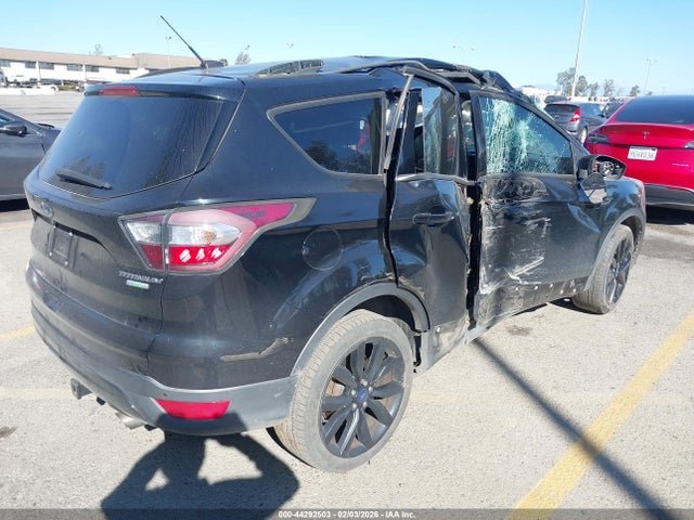 Продаж на аукціоні авто 2017 Ford Escape Titanium, vin: 1FMCU0JD3HUA80039, номер лоту: 44292503