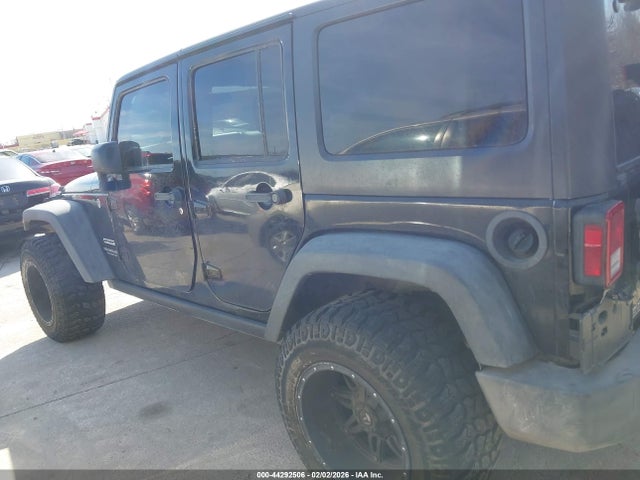 1C4BJWDGXHL584045 Jeep Wrangler Unlimited Sport 4x4