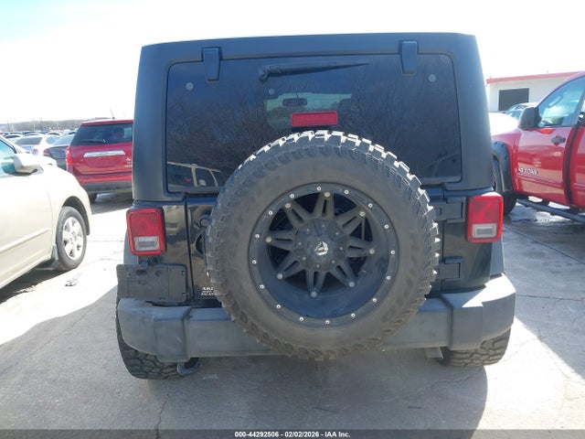 1C4BJWDGXHL584045 Jeep Wrangler Unlimited Sport 4x4