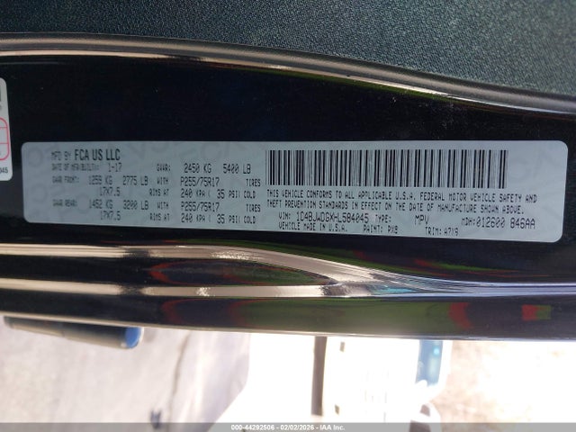 1C4BJWDGXHL584045 Jeep Wrangler Unlimited Sport 4x4