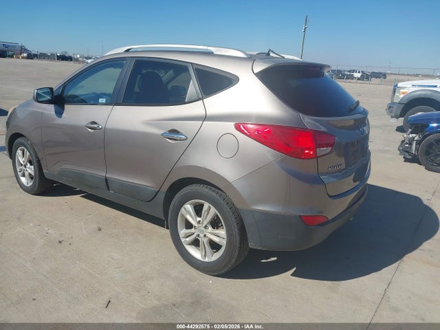 2011 HYUNDAI TUCSON KM8JU3ACXBU206422 Photo 2