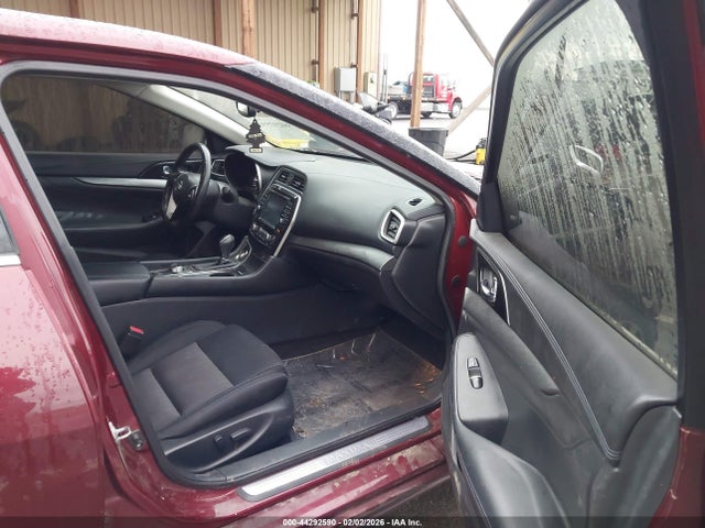 1N4AA6AP5JC371032 Nissan Maxima 3.5 S