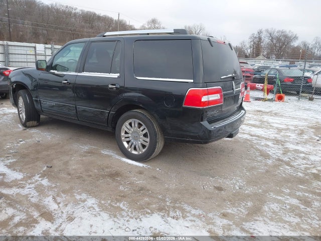 5LMJJ2J50EEL07369 Lincoln Navigator