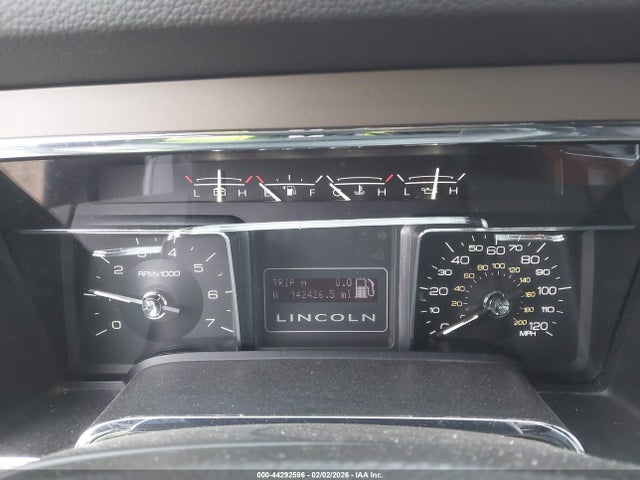 5LMJJ2J50EEL07369 Lincoln Navigator