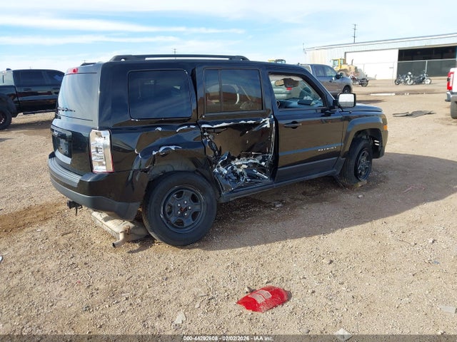 1C4NJRBB2FD184784 Jeep Patriot Sport