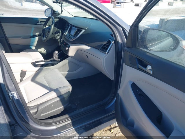 2018 HYUNDAI TUCSON KM8J3CA47JU728189 Photo 7