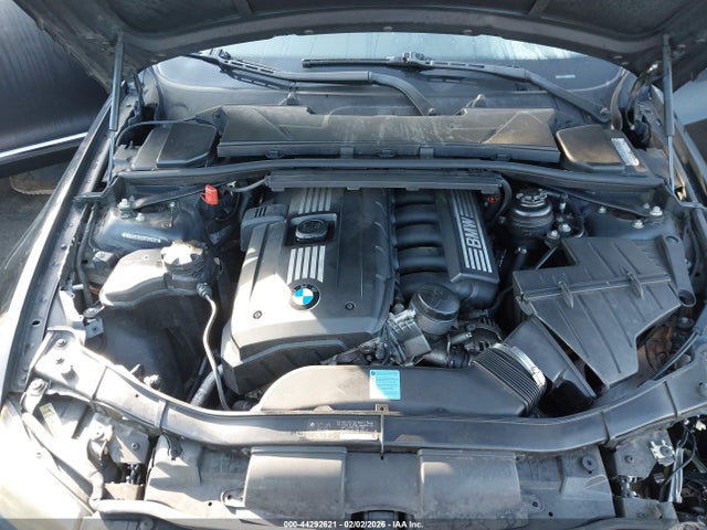 2007 Bmw 328i მანქანა იყიდება აუქციონზე, vin: WBAVS13507FX16091, აუქციონის ნომერი: 44292621