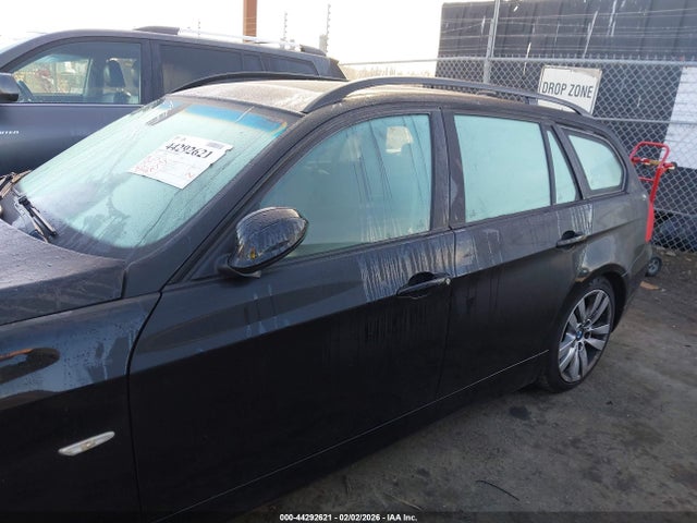 2007 Bmw 328i მანქანა იყიდება აუქციონზე, vin: WBAVS13507FX16091, აუქციონის ნომერი: 44292621