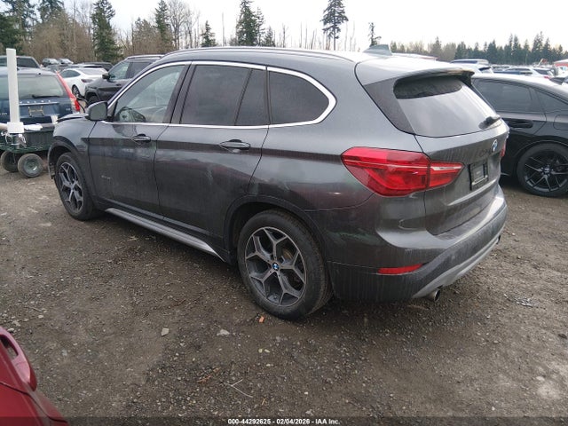 2016 BMW X1 WBXHT3C36G5E56587 Photo 2