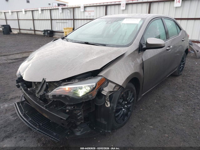 2T1BURHE6JC070367 Toyota COROLLA LE