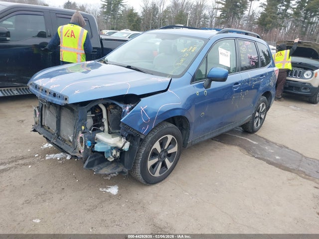 Subaru Forester 2.5i Premium 2017 JF2SJAEC3HH482377 Image 2