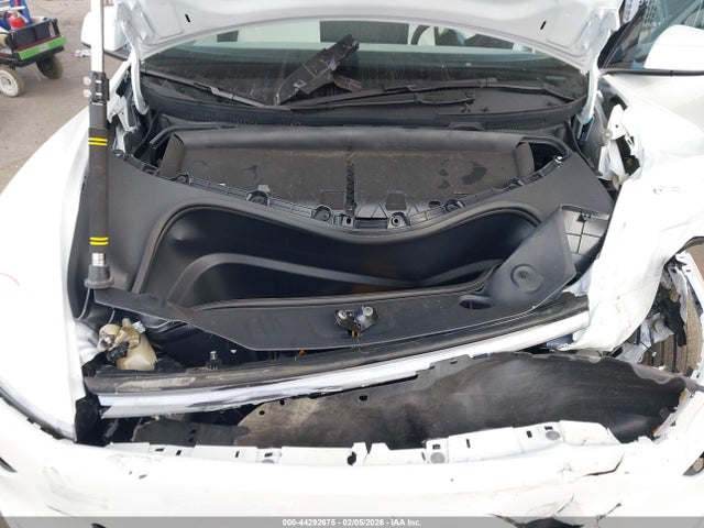 2026 TESLA MODEL Y 7SAYGDEE7TF516004 Photo 9