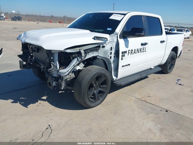 1C6RREFT8RN213703 RAM 1500 Lone Star 4x2 5&#039;7 Box