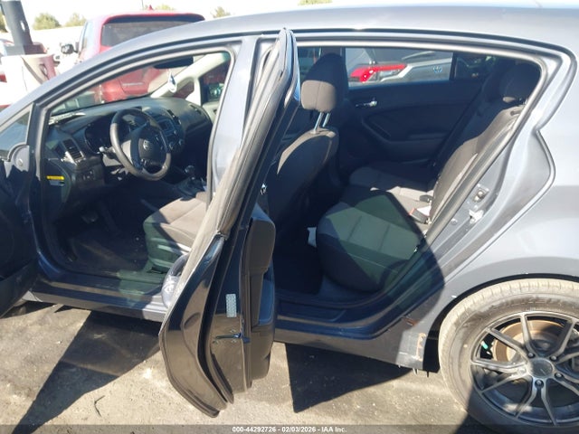 KNAFK5A8XG5648350 KIA FORTE LX