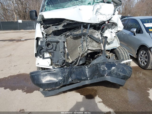 44292727 :رقم المزاد ، 1GTZ7GFG8H1108467 vin ، 2017 Gmc Savana 3500 Work Van مزاد بيع