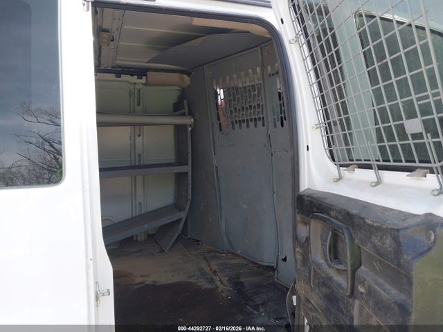 44292727 :رقم المزاد ، 1GTZ7GFG8H1108467 vin ، 2017 Gmc Savana 3500 Work Van مزاد بيع