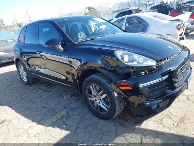 2016 PORSCHE CAYENNE WP1AA2A28GKA11046