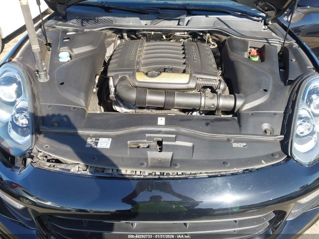 2016 PORSCHE CAYENNE WP1AA2A28GKA11046 Photo 9