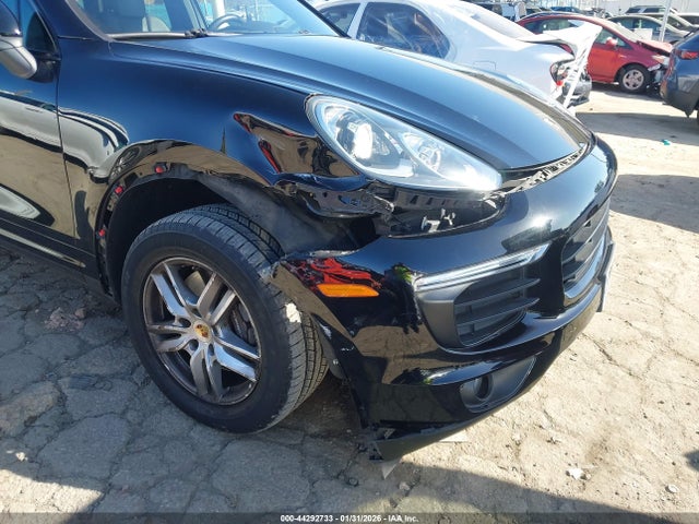 2016 PORSCHE CAYENNE WP1AA2A28GKA11046 Photo 5