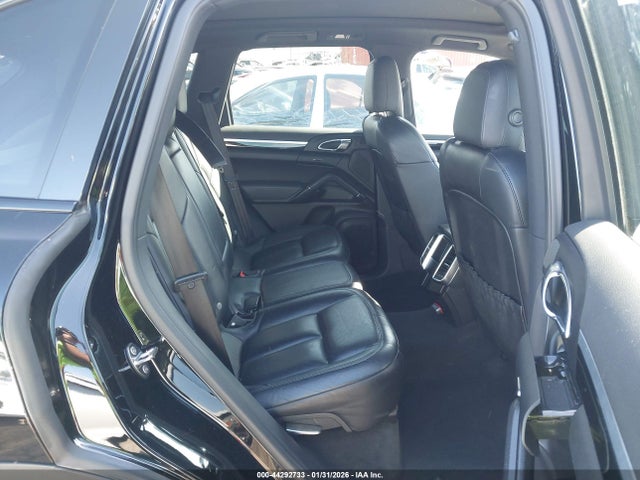 2016 PORSCHE CAYENNE WP1AA2A28GKA11046 Photo 7